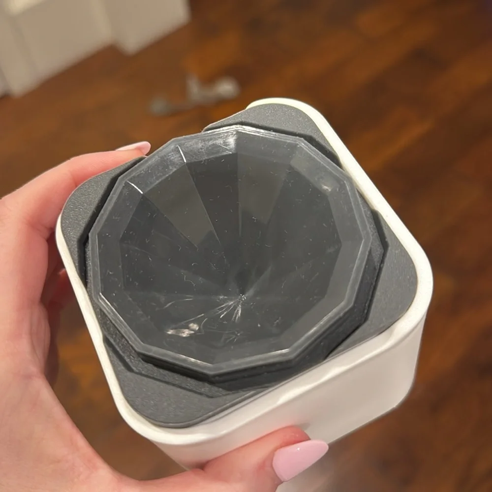 Williams Sonoma Diamond Ice Mold - 1pc